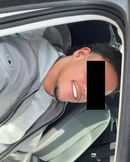 Een geblurde foto van realityster Luca T., die momenteel vastzit op verdenking van mishandeling en mensenhandel. Zijn ex-vriendin Lotte en voormalig medekandidaat Michella Kox hebben gereageerd op het lopende politieonderzoek.