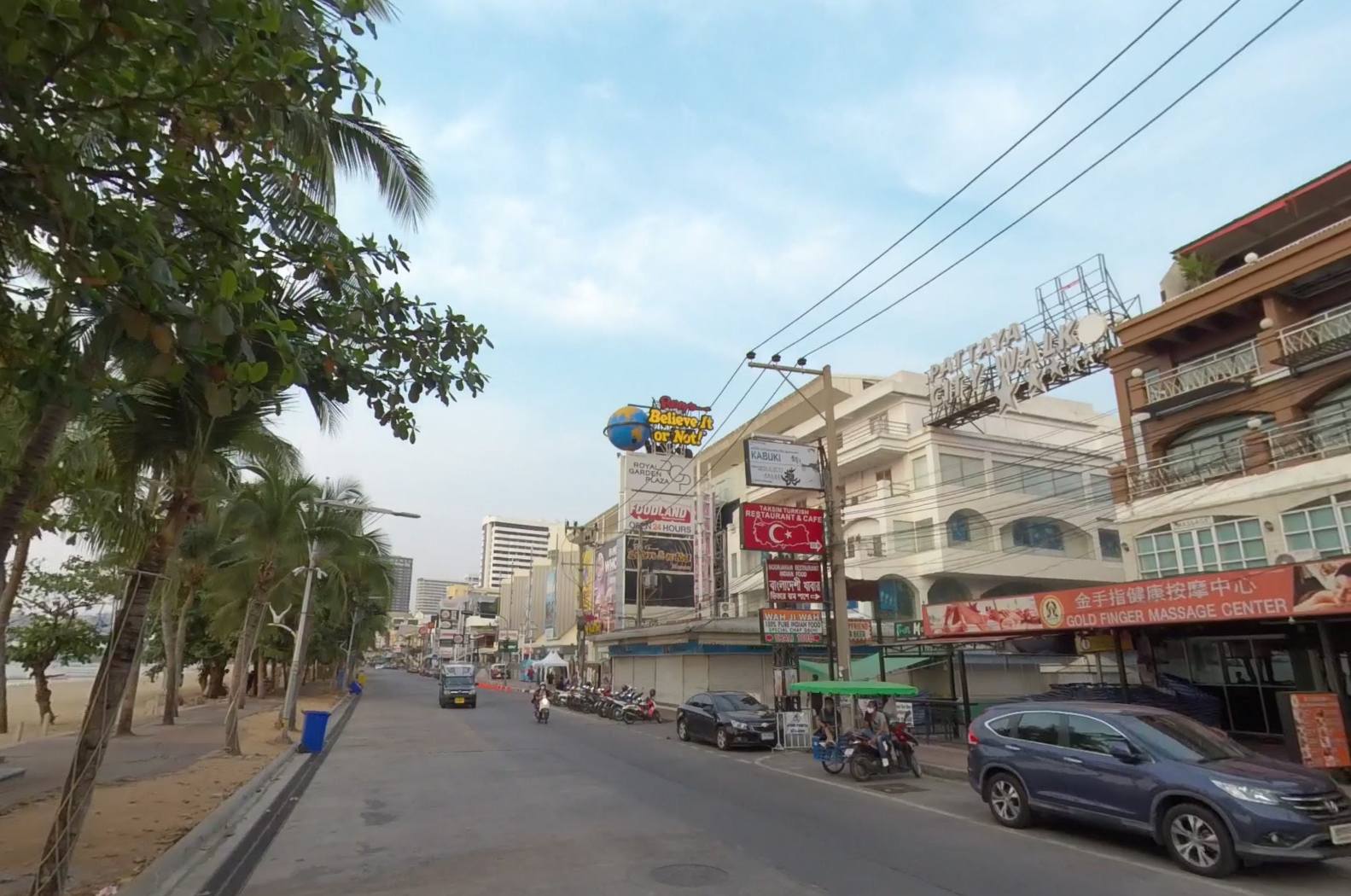 Het kantoor en de straat in het Thaise Pattaya waar Mieremet in november 2005 werd neergeschoten.