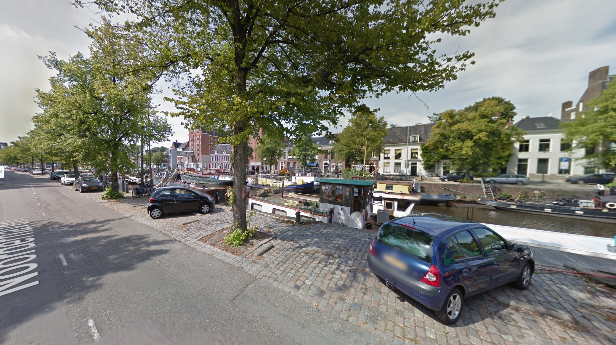 De kade aan de Noorderhaven in Groningen, waar de 31-jarige Roeland Oosten in 2007 onder verdachte omstandigheden in het water belandde en verdronk.