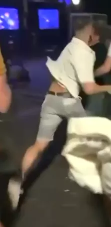 Beelden vrijgegeven: minderjarige jongen zwaar mishandeld tijdens Kamper Ui(t)dag - foto 2