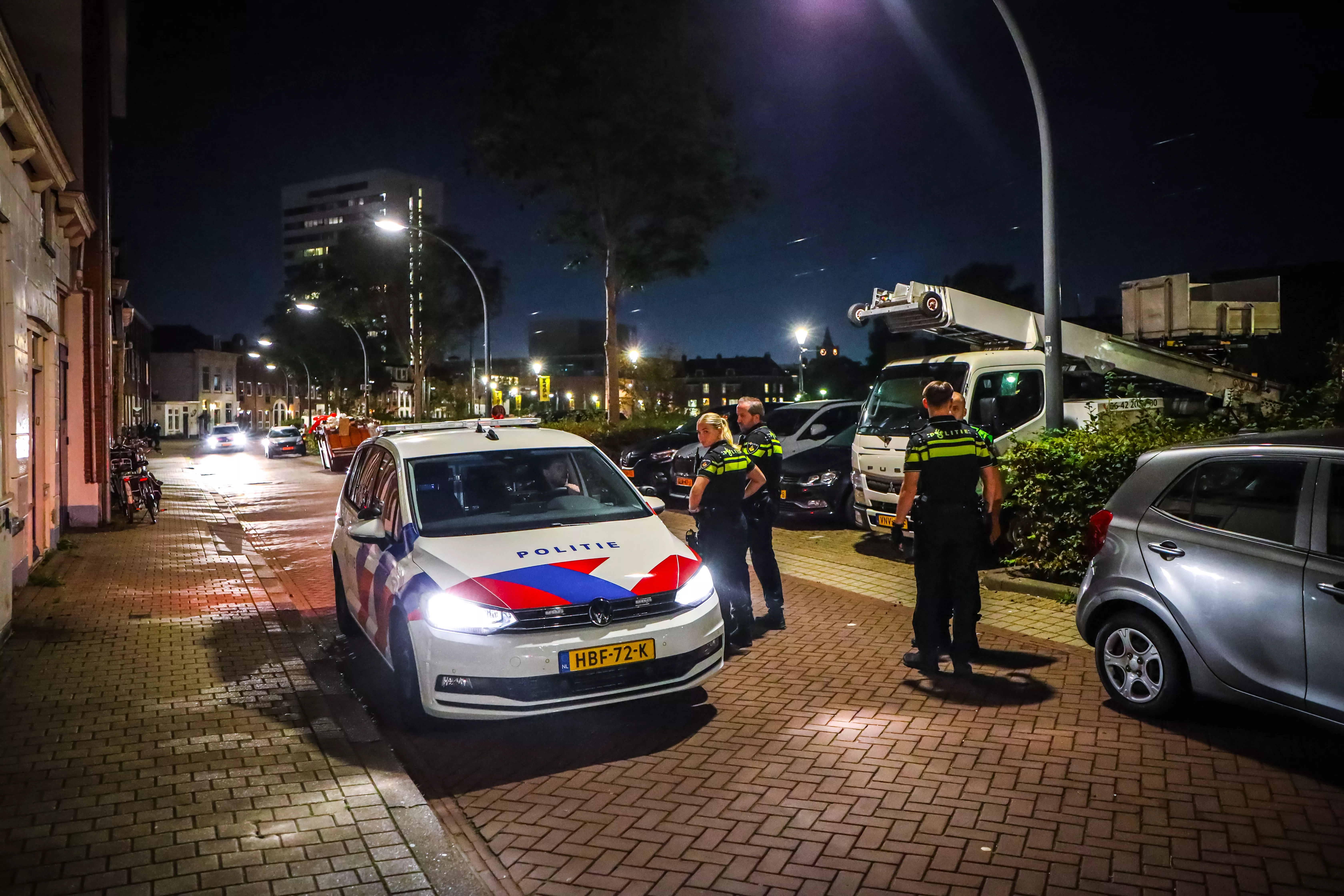 19-jarige man neergestoken bij vechtpartij op Stationsplein in Schiedam - foto 4