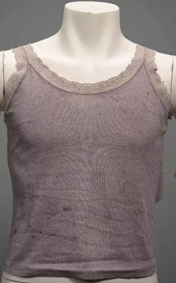 Wie is deze vrouw? Ongeïdentificeerd lichaam aangetroffen in de Waal bij Winssen - foto 5