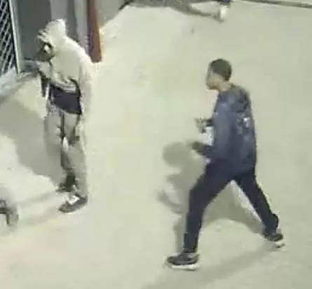 Zware mishandeling 64-jarige man tijdens Vierdaagsefeesten Nijmegen: politie zoekt twee verdachten - foto 4
