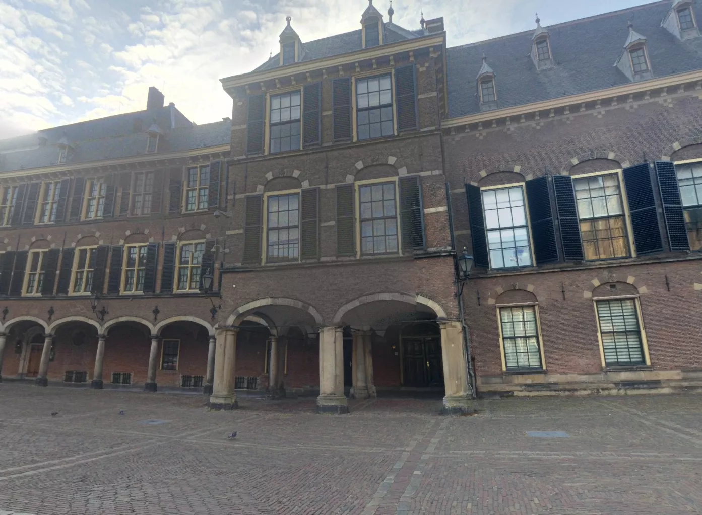 Plenaire zaal van de Tweede Kamer der Staten-Generaal in Den Haag tijdens de stemmingen.