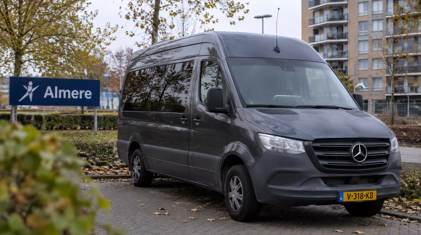 Illustratieve afbeelding van een werkbus in almere