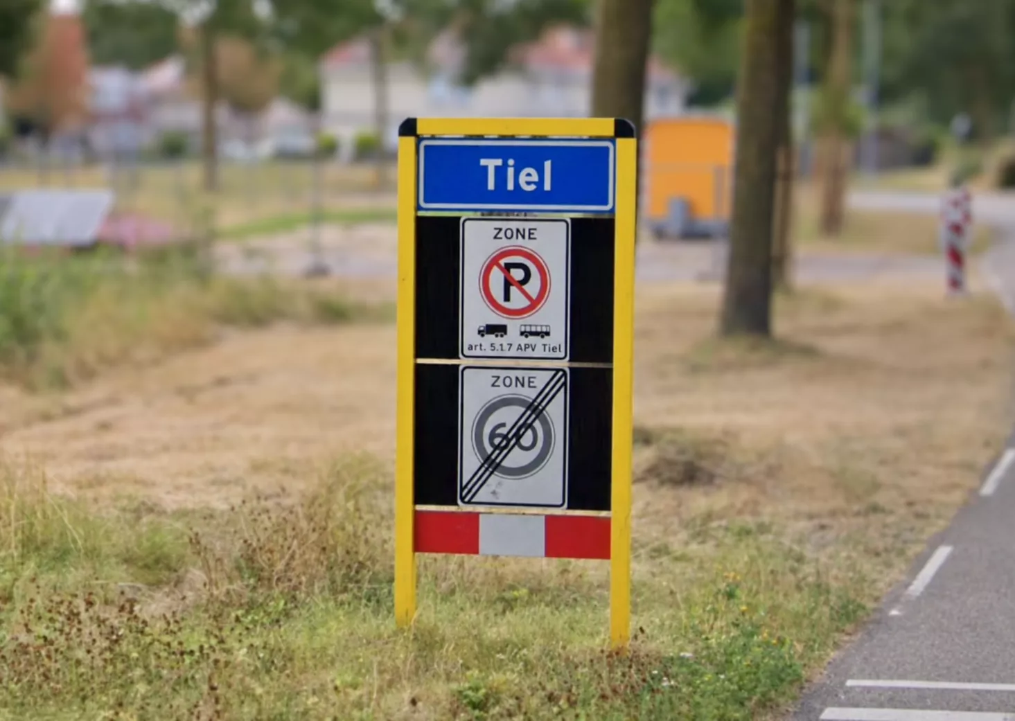 Plaatsnaambord van Tiel