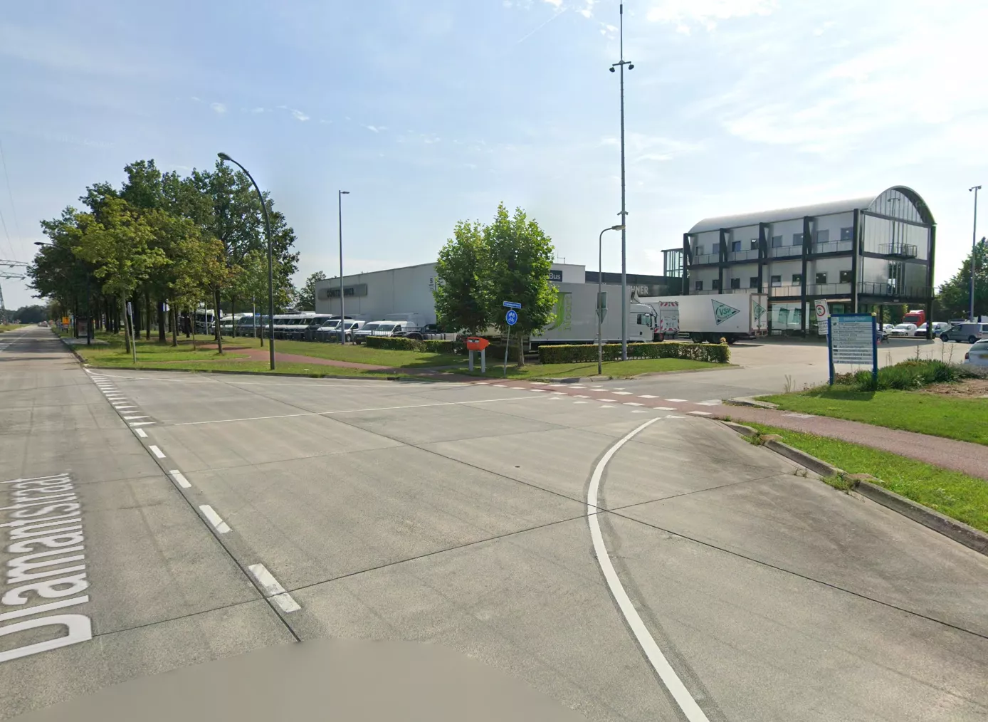 Het industrieterrein met de kruising van de Diamantstraat in Hengelo ter illustratie van de plek van de dodelijke crash.