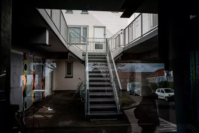 De woning aan de Julianastraat in Enschede, waar Sahra Saïd om het leven werd gebracht.