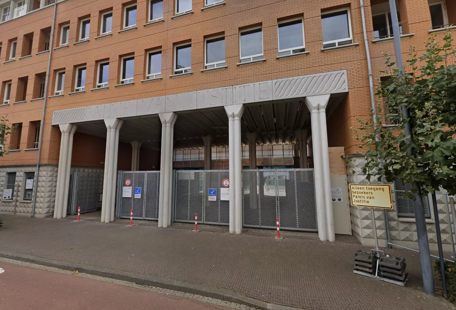 Het Paleis van Justitie in Den Bosch, de rechtbank waar de man uit Veldhoven werd veroordeeld.